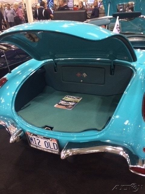 1960 Chevrolet Corvette Restored Hard Top / Soft Top Convertible - photo 3