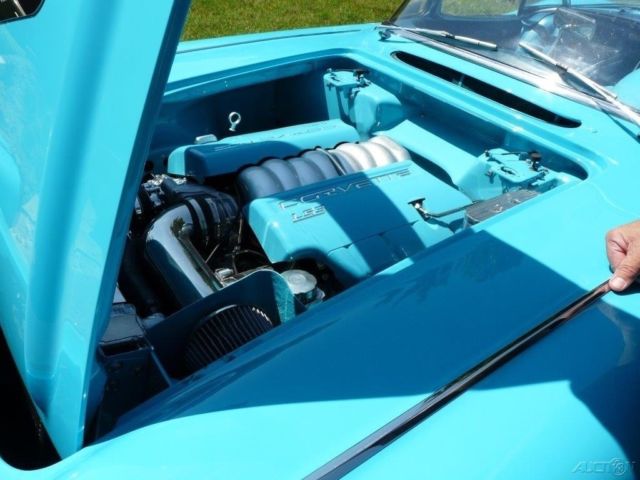 1960 Chevrolet Corvette Restored Hard Top / Soft Top Convertible - photo 5