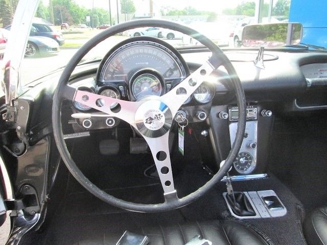 1960 Chevrolet Corvette Convertible - photo 13