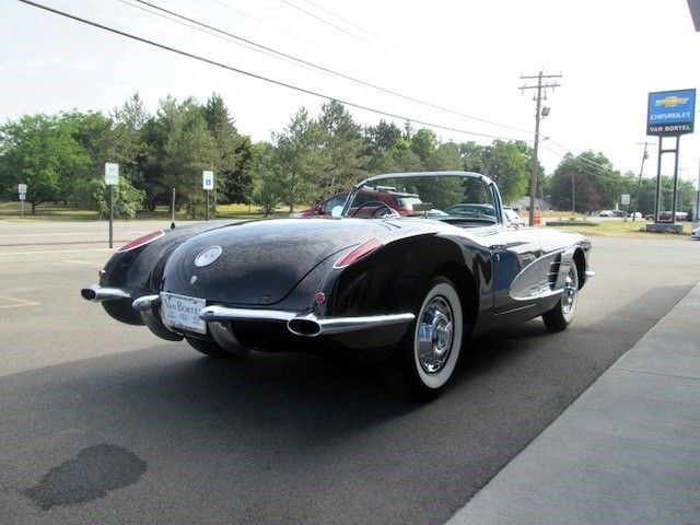 1960 Chevrolet Corvette Convertible - photo 6