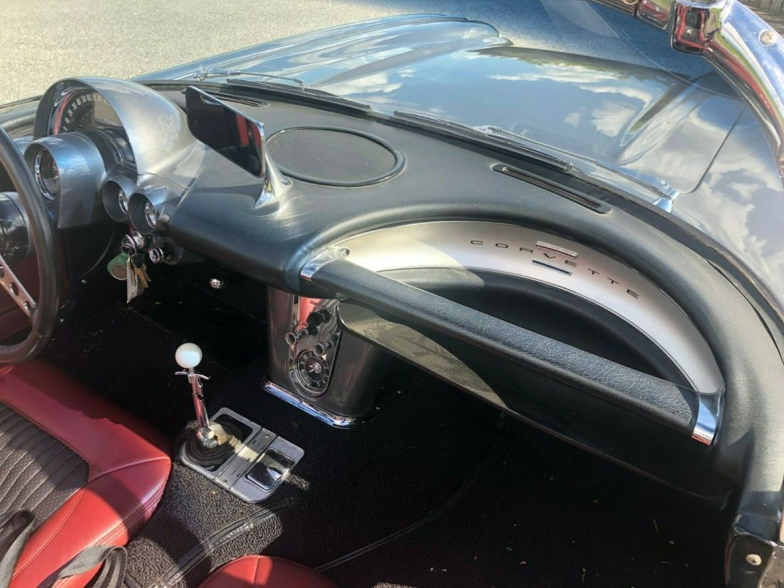 1960 Chevrolet Corvette - photo 13