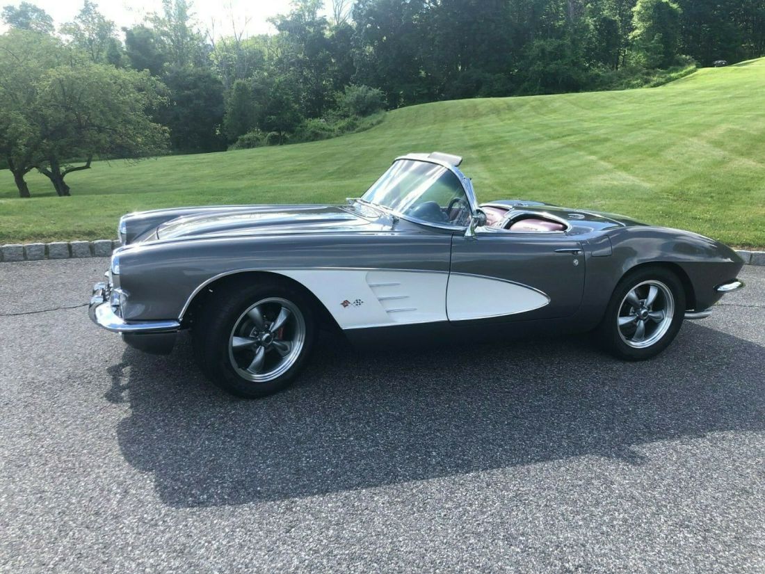1960 Chevrolet Corvette - photo 3