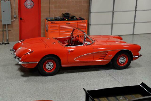 1960 Chevrolet Corvette Fuelie All #'s Matching NCRS Top-Flight Bloomington Gold 1960 Chevrolet Corvette 283/290hp Fuelie