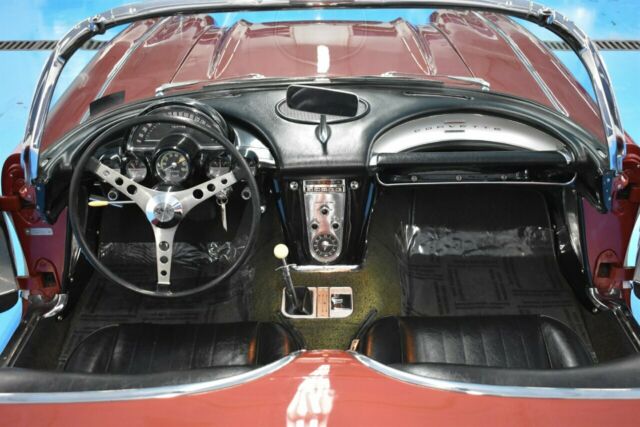 1960 Chevrolet Corvette - photo 2