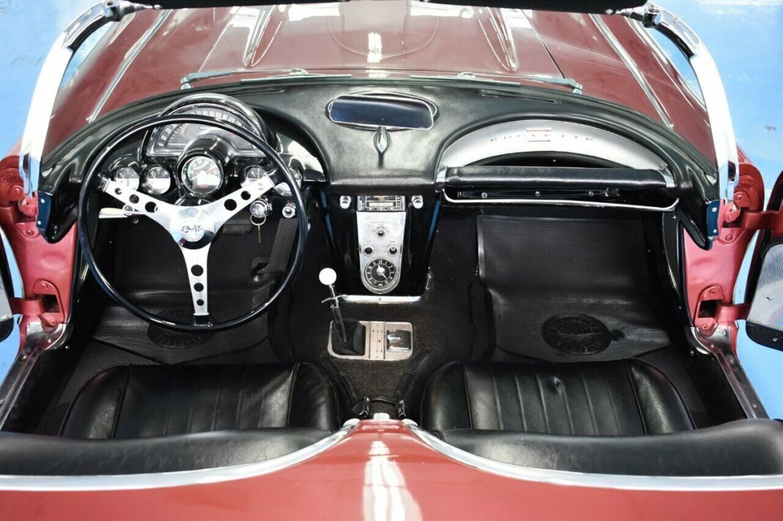 1960 Chevrolet Corvette - photo 2