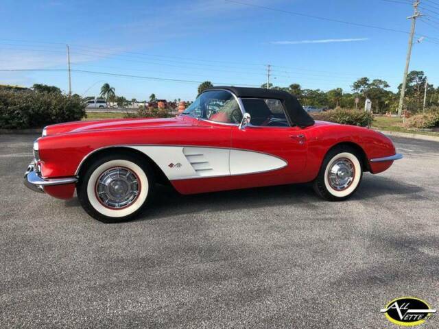 1960 Chevrolet Corvette - photo 6