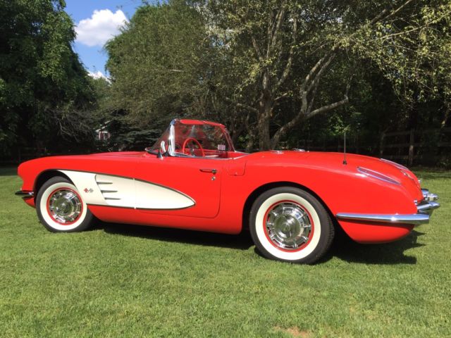 1960 Chevrolet Corvette - photo 3