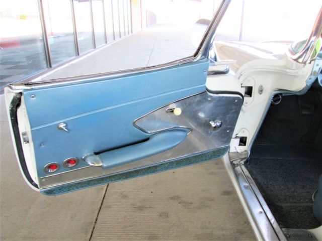 1960 Chevrolet Corvette - photo 13