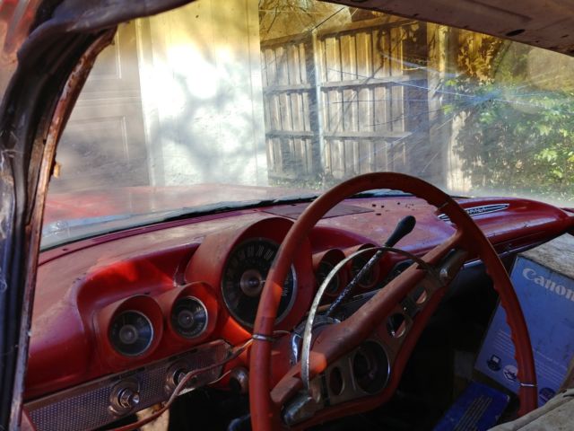 1960 Chevrolet Impala Sport Sedan - photo 11