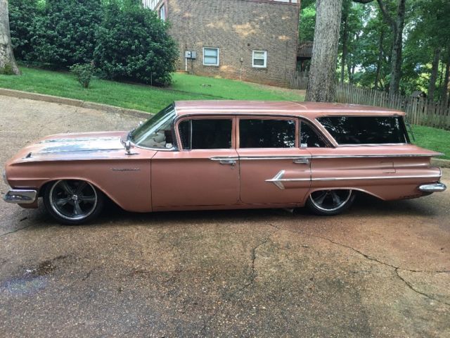 1960 Chevrolet Kingswood - photo 3