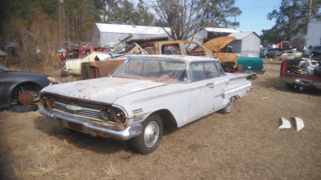1960 Chevrolet Impala 4dr Sport - photo 3