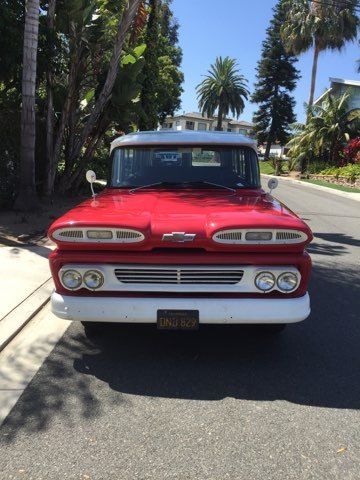 1960 Chevrolet Suburban - photo 2