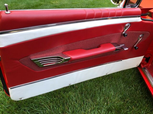 1960 Chevrolet Impala Bubble Top - photo 11