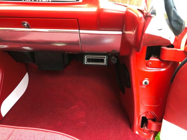 1960 Chevrolet Impala Bubble Top - photo 7