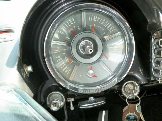 1960 Chrysler Imperial Convertible - photo 10