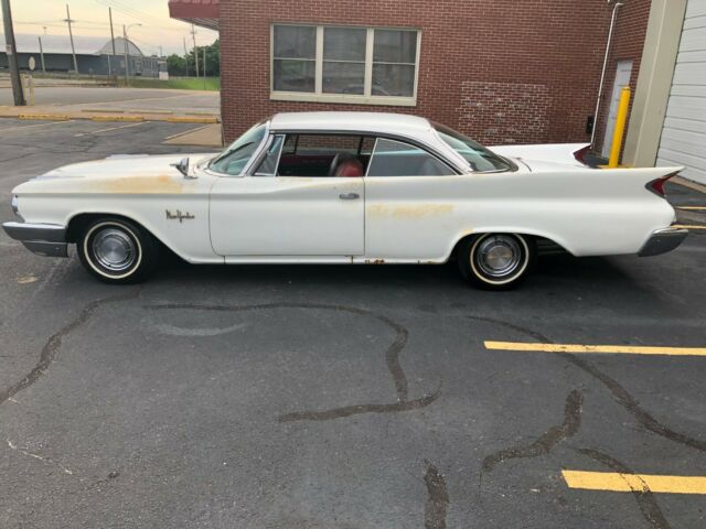1960 Chrysler New Yorker 2 door