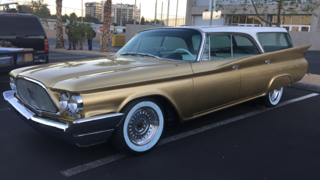 1960 Chrysler Town & Country - photo 12
