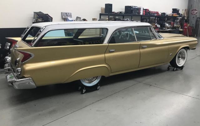 1960 Chrysler Town & Country - photo 3