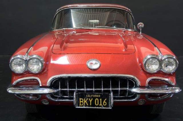 1960 Chevrolet Corvette "Fuelie" (1 of 100) - photo 2
