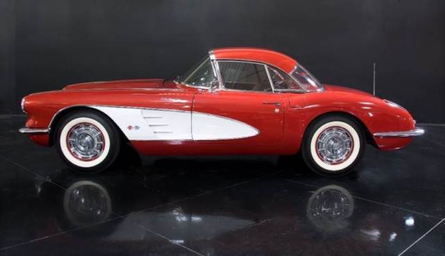 1960 Chevrolet Corvette "Fuelie" (1 of 100) - photo 5