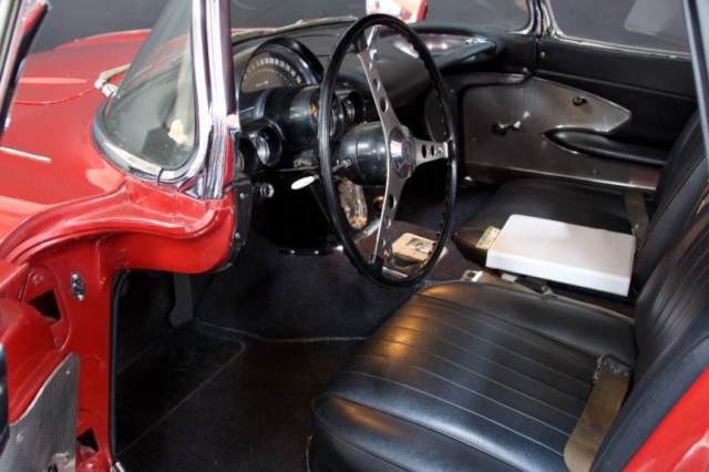 1960 Chevrolet Corvette "Fuelie" (1 of 100) - photo 7