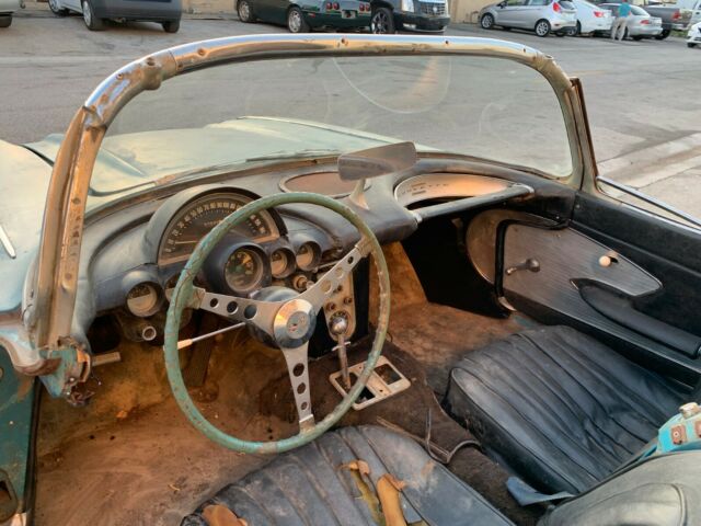 1960 Chevrolet Corvette - photo 12
