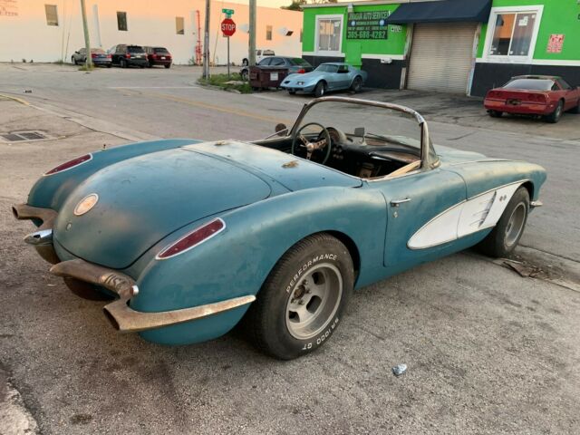 1960 Chevrolet Corvette - photo 8
