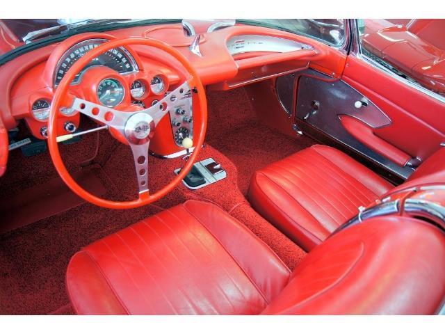 1960 Chevrolet Corvette - photo 2