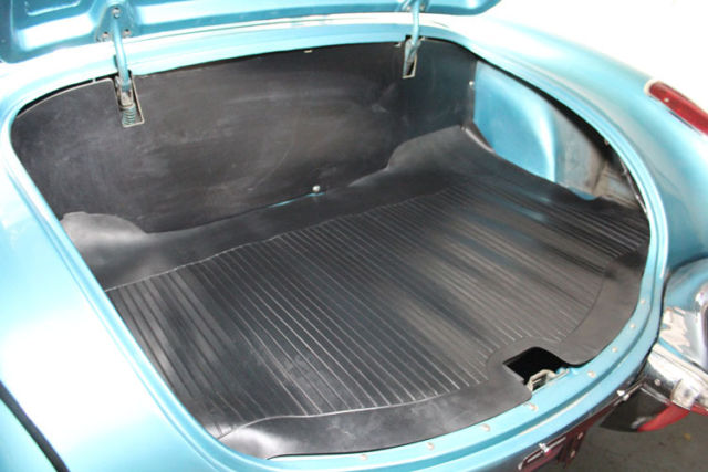 1960 Chevrolet Corvette - photo 9