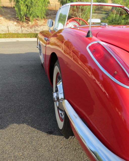 1960 Chevrolet Corvette - photo 10