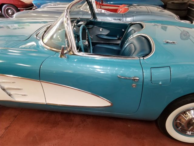 1960 Chevrolet Corvette - photo 7