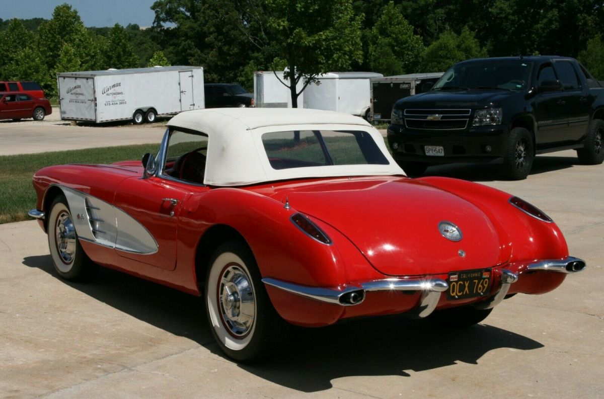 1960 Chevrolet Corvette - photo 11