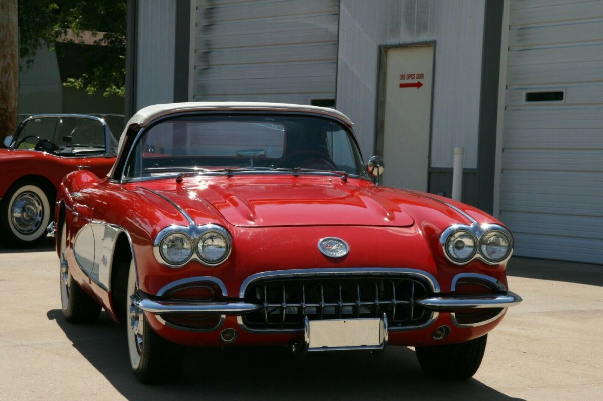 1960 Chevrolet Corvette - photo 3