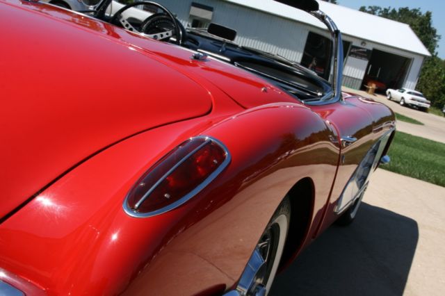 1960 Chevrolet Corvette - photo 7