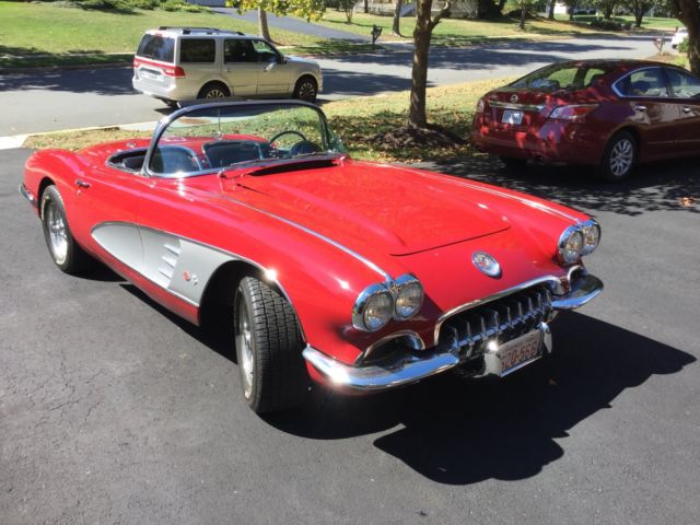 1960 Chevrolet Corvette - photo 2