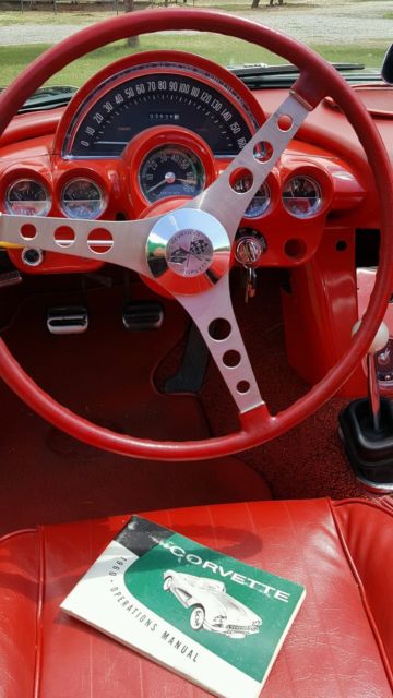 1960 Chevrolet Corvette Convertible - photo 11