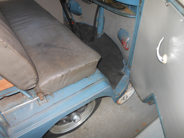 1960 Volkswagen Bus/Vanagon SINGLE CAB w/ Logos & Dual Treasure - photo 10