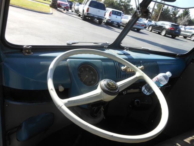 1960 Volkswagen Bus/Vanagon SINGLE CAB w/ Logos & Dual Treasure - photo 13