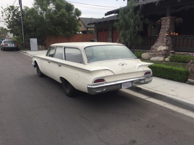 1960 Ford Country Sedan - photo 2
