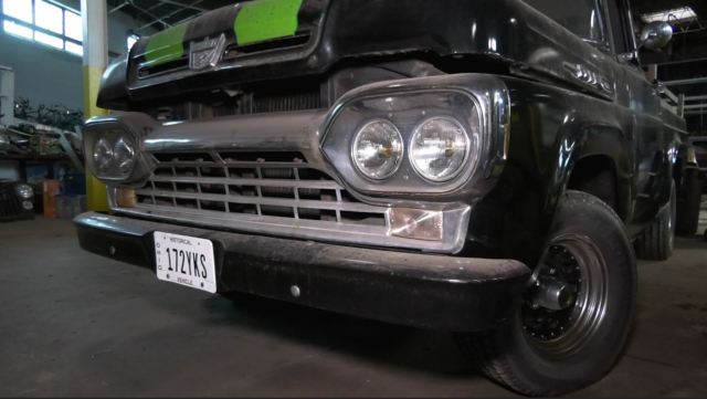 1960 Ford F-100 RUNS EXCELLENT! SOLID RUST FREE! ONLY 42K MILES! - photo 2