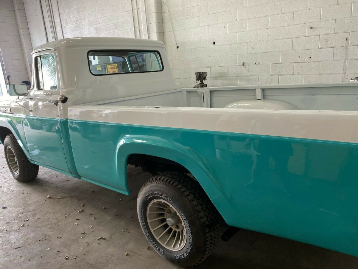 1960 Ford F-100 - photo 3