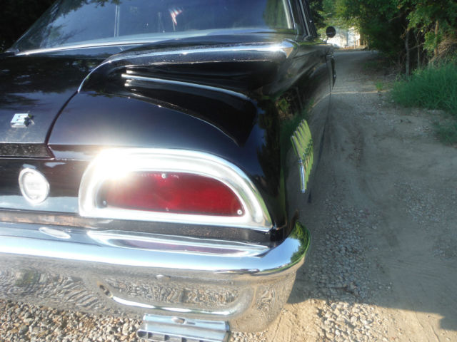 1960 Ford Fairlane 500 - photo 2