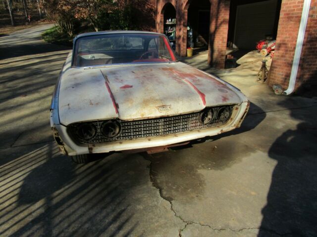 1960 Ford Galaxie Starliner - photo 3