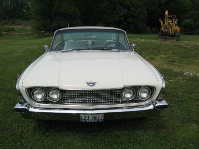 1960 Ford Starliner - photo 2