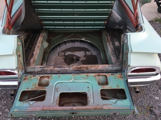 1960 Ford Galaxie Country sedan - photo 10