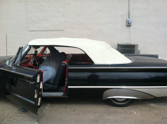 1960 Ford Sunliner Convertible - photo 5