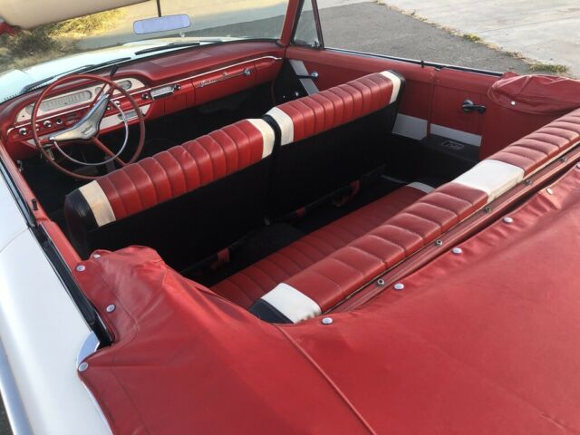1960 Ford Galaxie Sunliner - photo 4