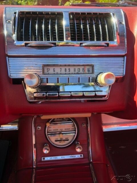 1960 Ford Thunderbird - photo 3