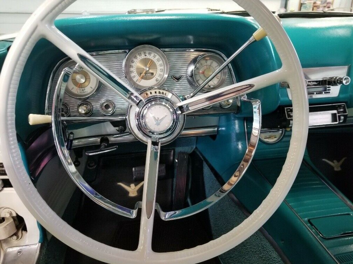 1960 Ford Thunderbird - photo 9