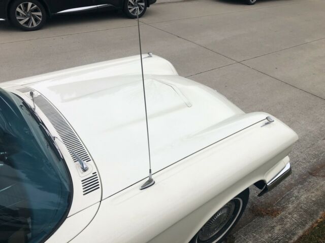 1960 Ford Thunderbird - photo 3